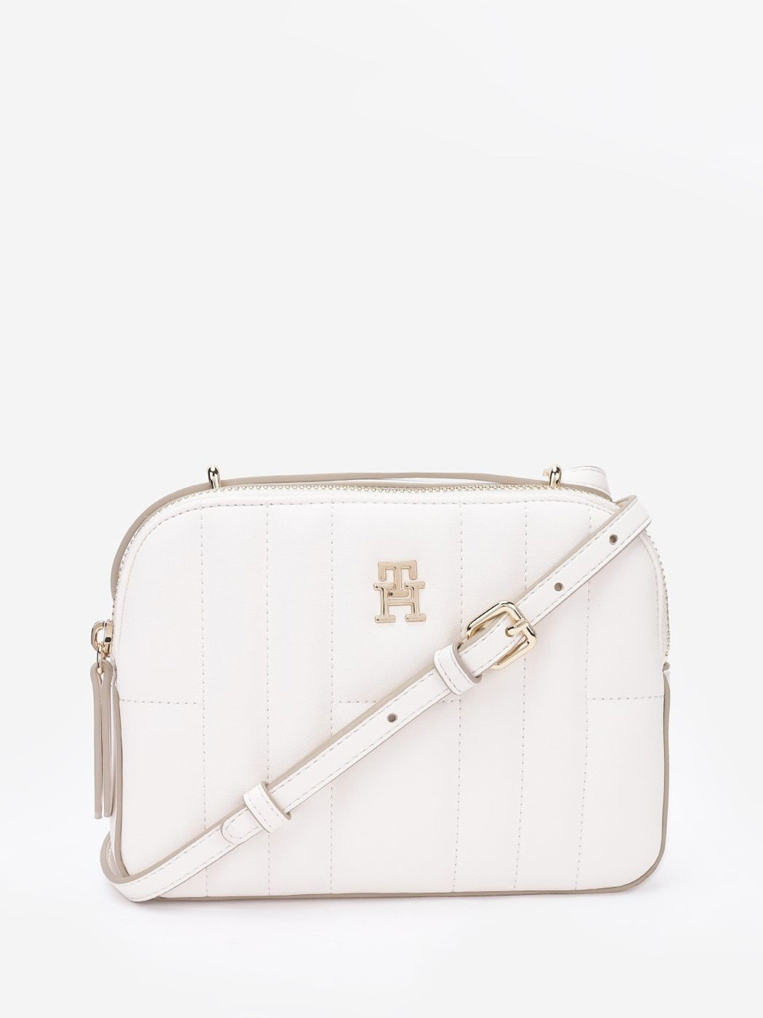 Tommy Hilfiger Women Solid Crossbody Quilted Sling Bag