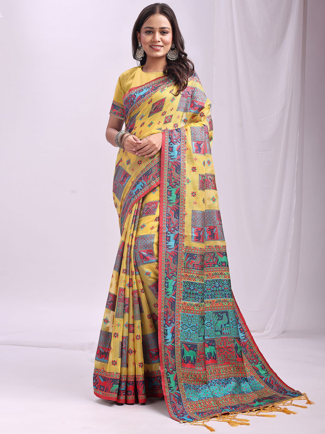 KALINI Woven Design Printed Saree With Contrast Blouse Piece