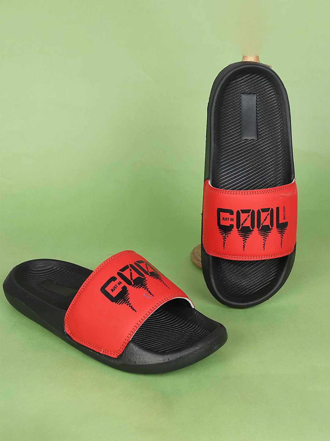 PERY PAO Men Open Toe Printed Sliders