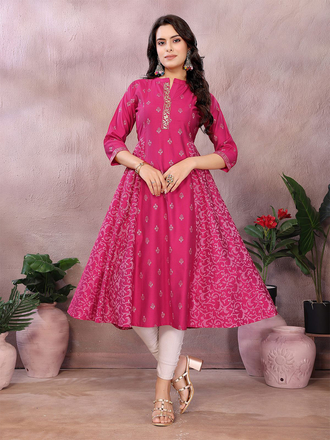 Rangita Women Floral Printed Casual Anarkali Kurta
