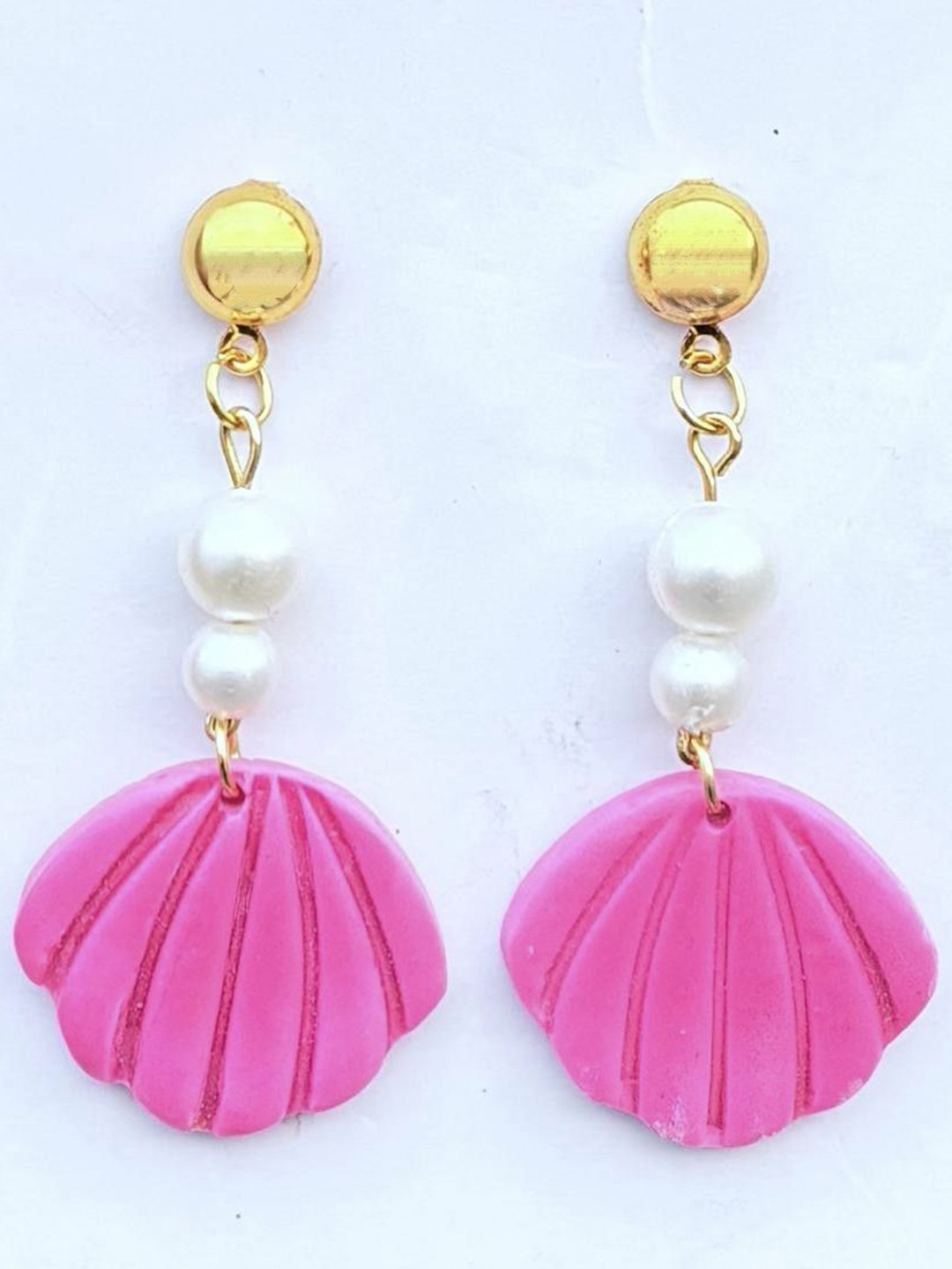 VMA PLAY FASHION Gold Plated Pearls Beaded Contemporary Drop Earrings