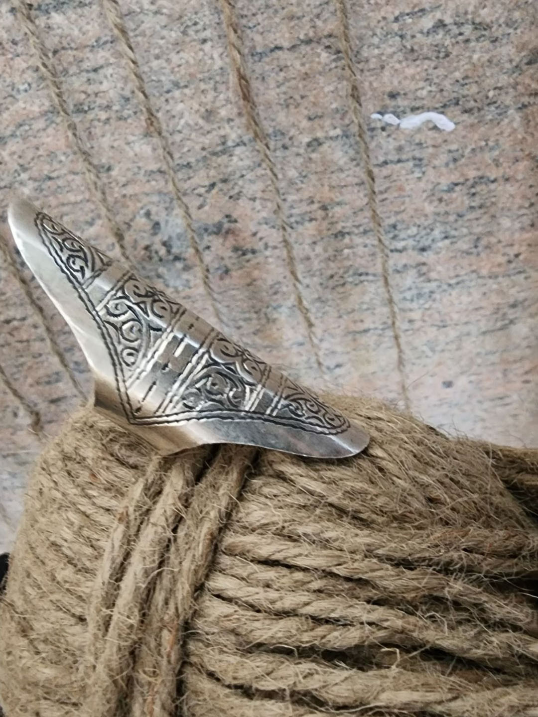 KINGSIN 925 Sterling Silver Antique Cocktail Adjustable Finger Ring