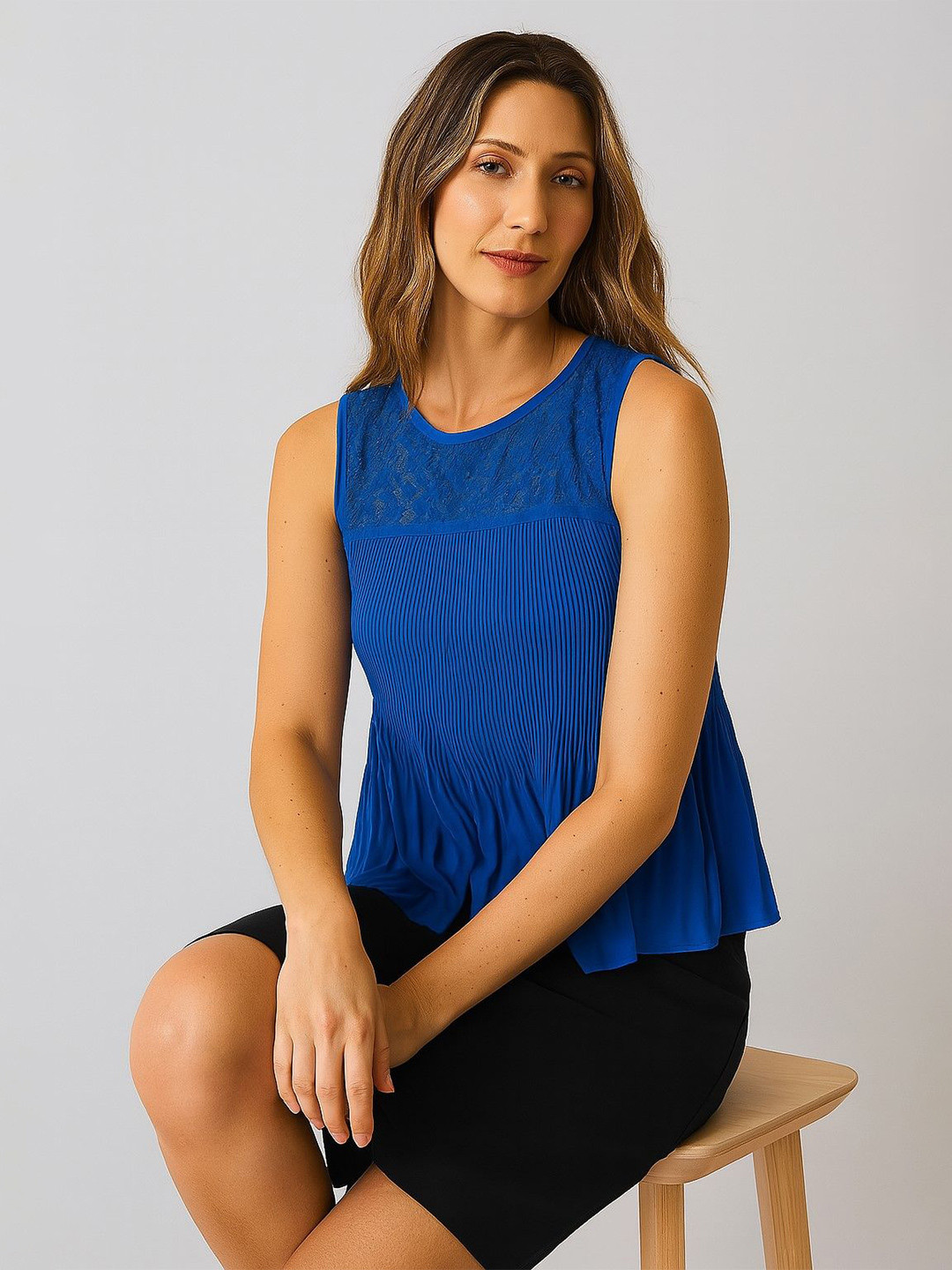 sollobell Women Textured Round Neck Lace Inserts Chiffon Top