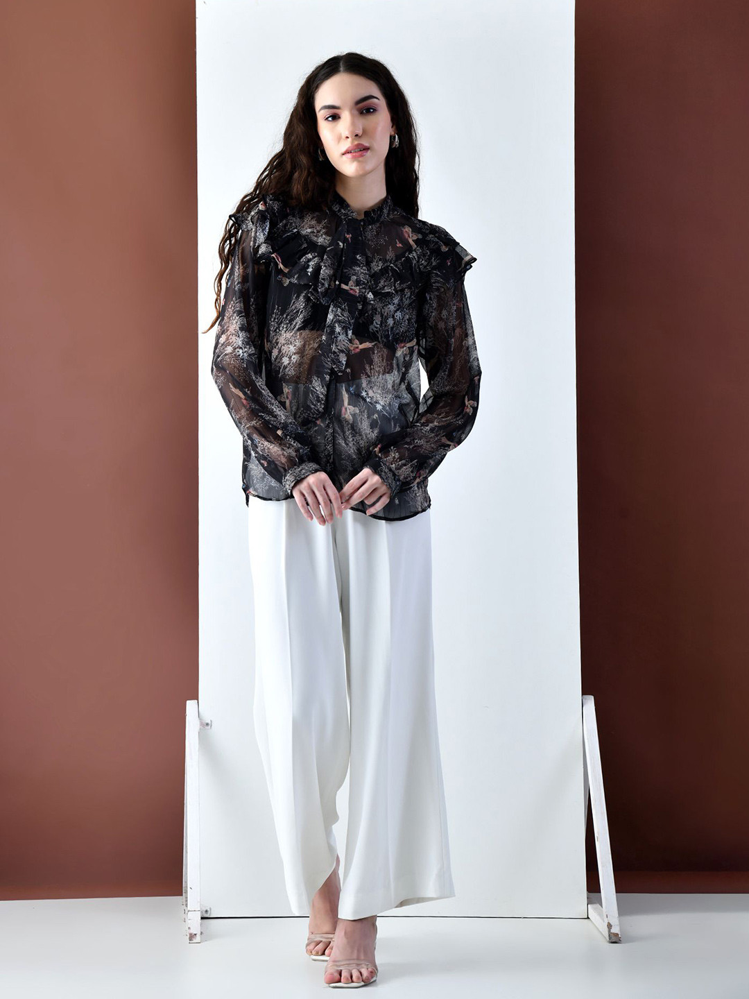 KELIN Abstract Printed Spread Collar Puff Sleeves Regular Fit Shirt