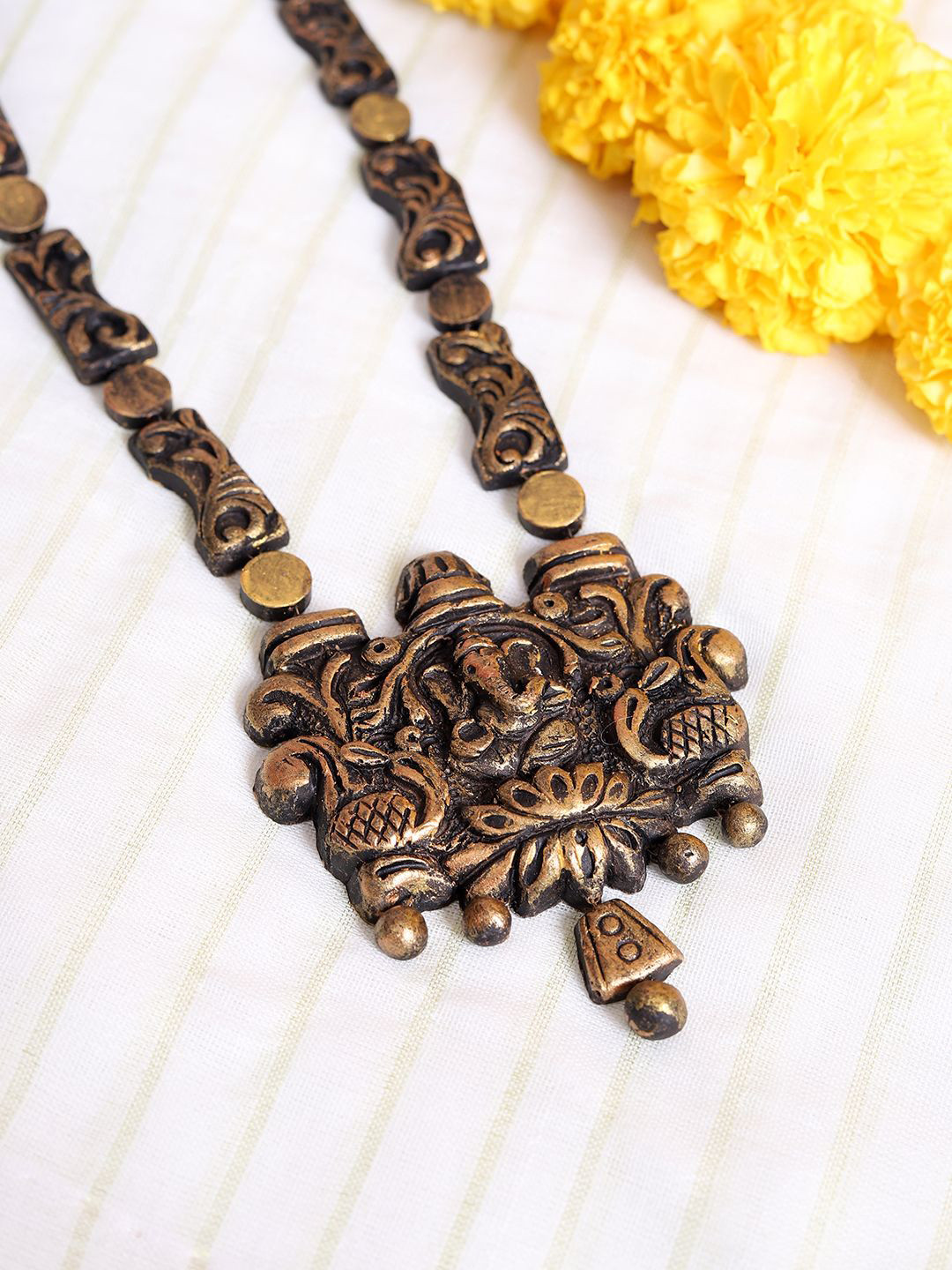 FIROZA Beaded Ganesh Design Pratham Shree Terracotta Jewellery Set