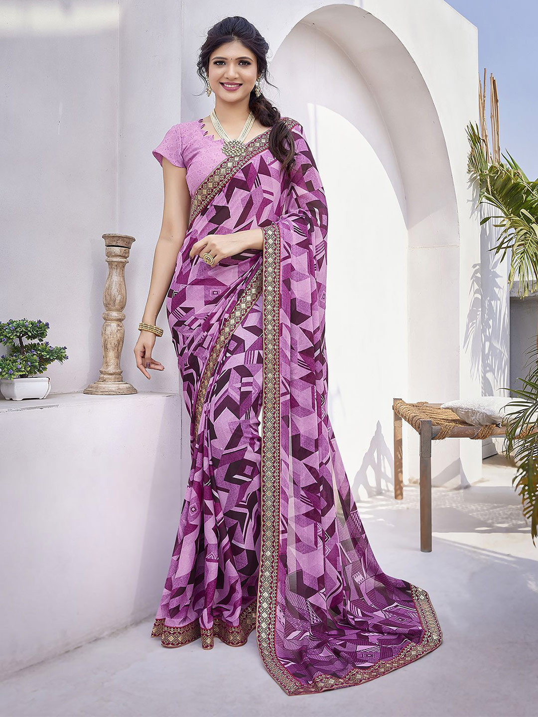 Lookmark Geometric Printed Pure Georgette Saree With Blouse Material