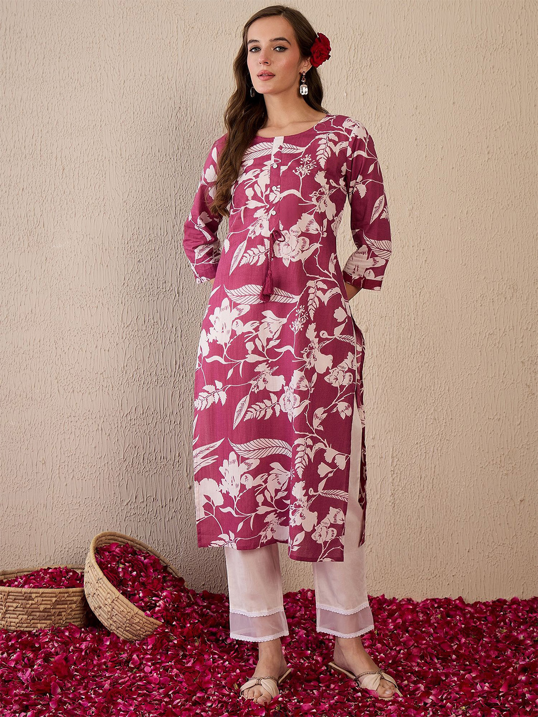 Anouk Women Floral Printed Screen Print Casual Cotton Straight Kurta