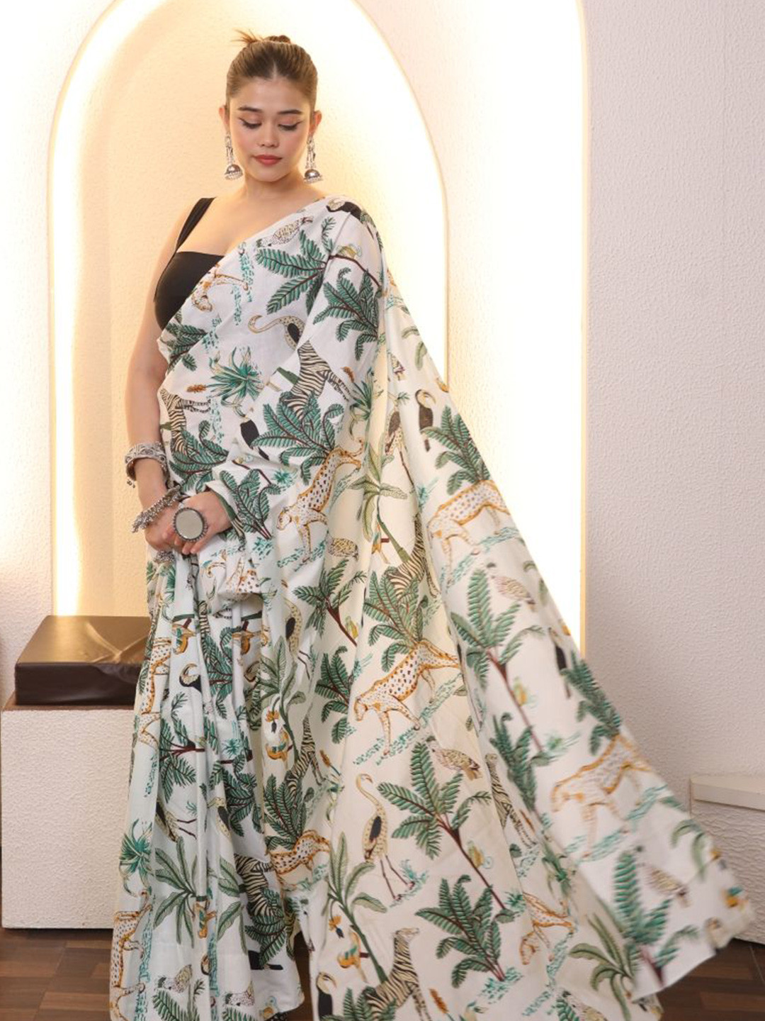 Swadeshi Shringaar Ethnic Motifs Pure Cotton Saree White Jungle Cotton Saree