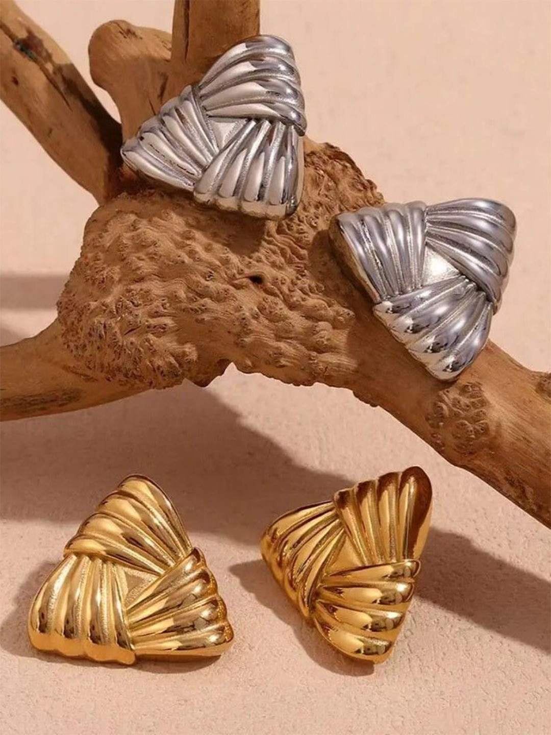 V FASHION JEWELLERY Set Of 2 Stainless Steel Triangle Shaped Studs