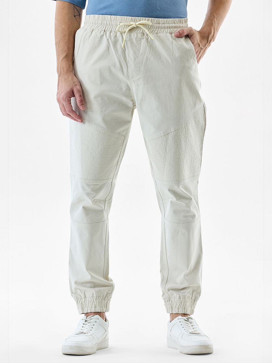 Snitch Men Beige Mid-Rise Regular Fit Cargo Pants