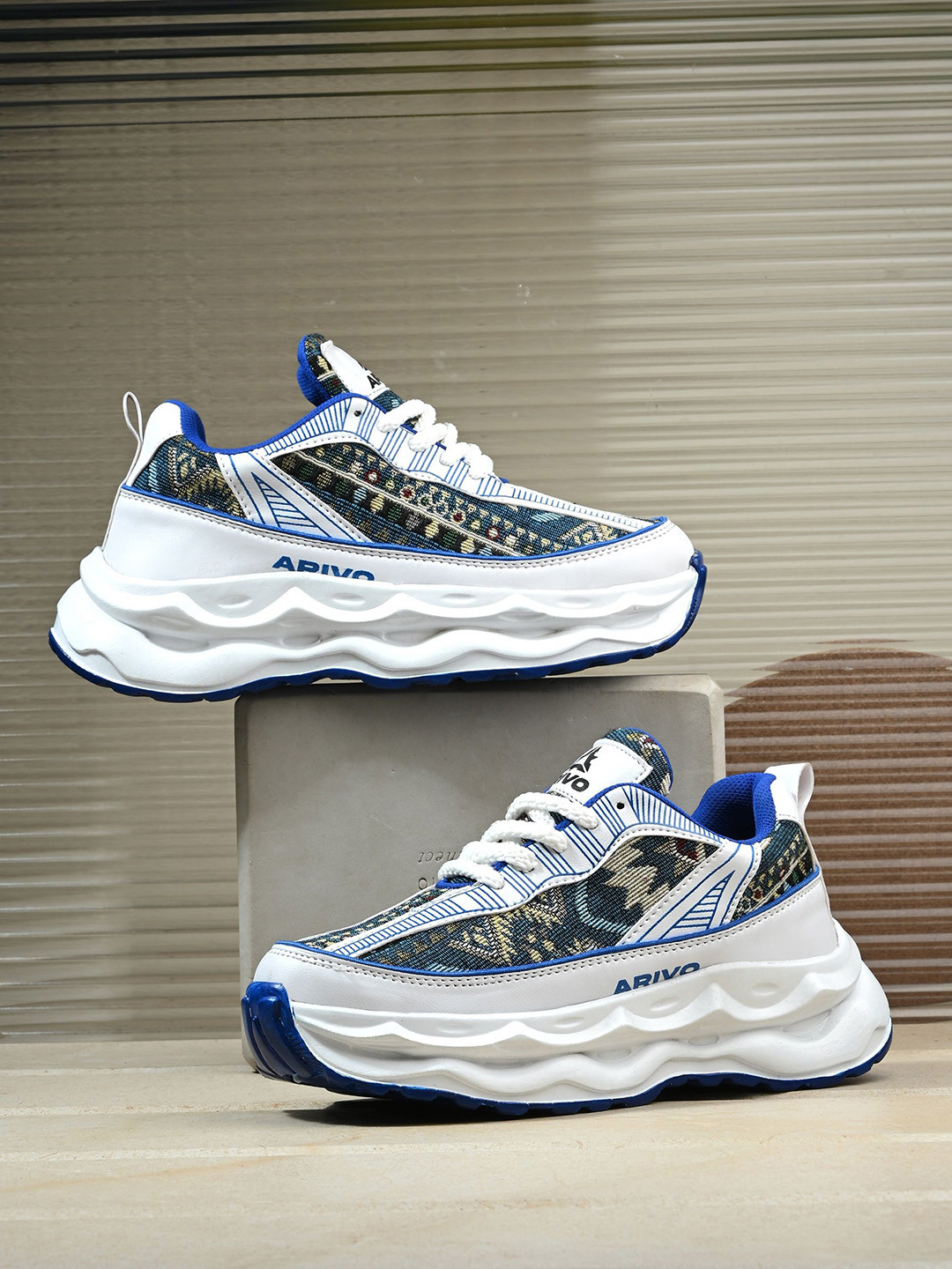 ARIVO Men Mesh Training or Gym Sports Shoes