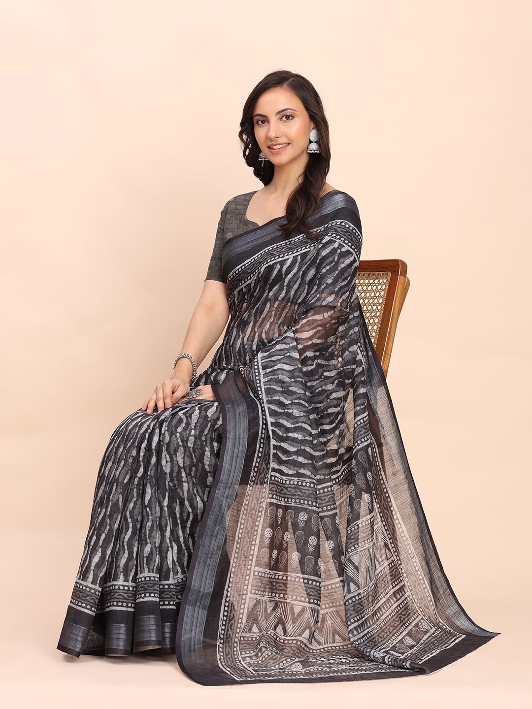 Astita Printed Zari Border Lightweight  Saree