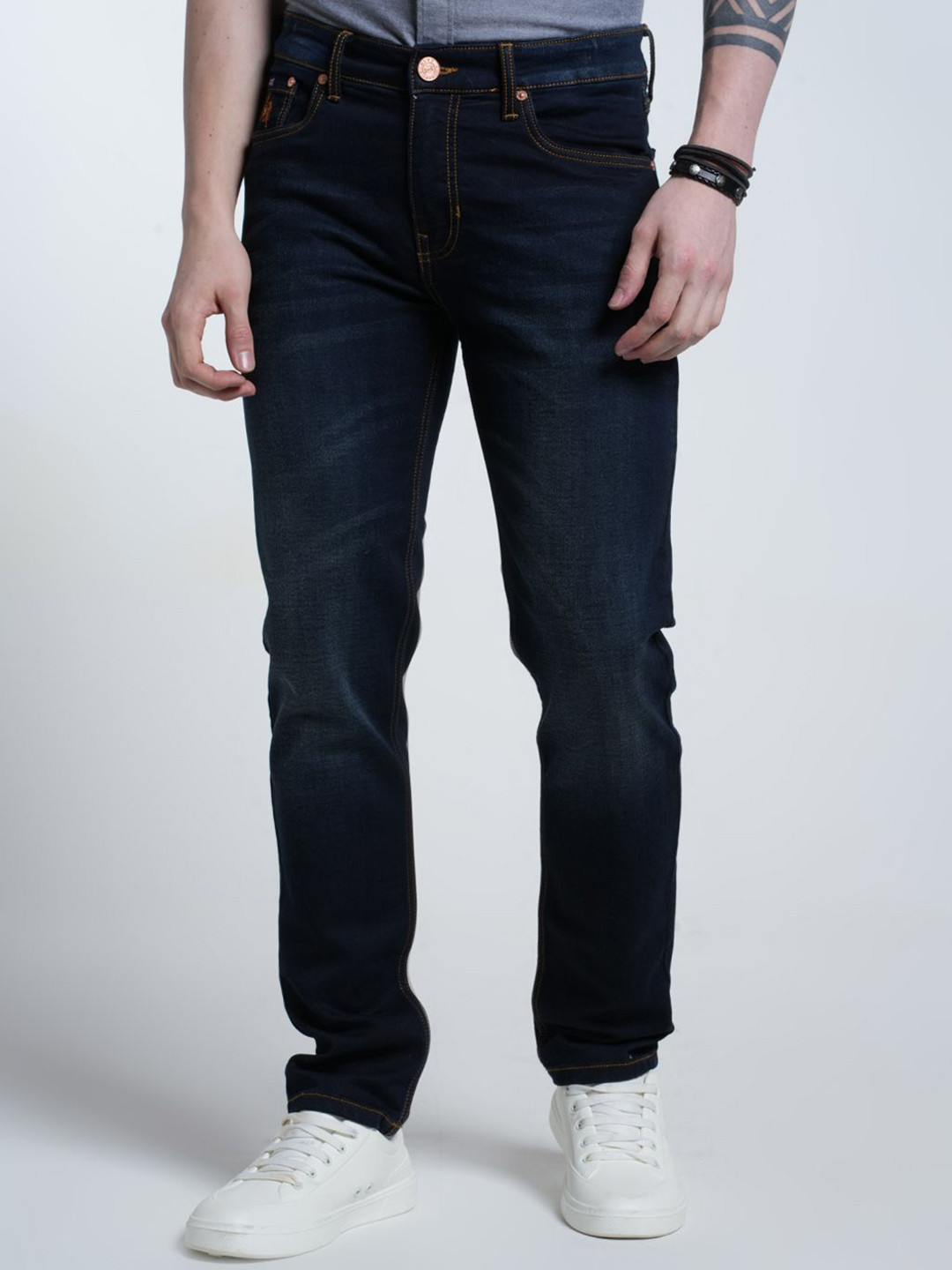Double Two Men Lean Slim Fit Mid-Rise Light Fade Jeans