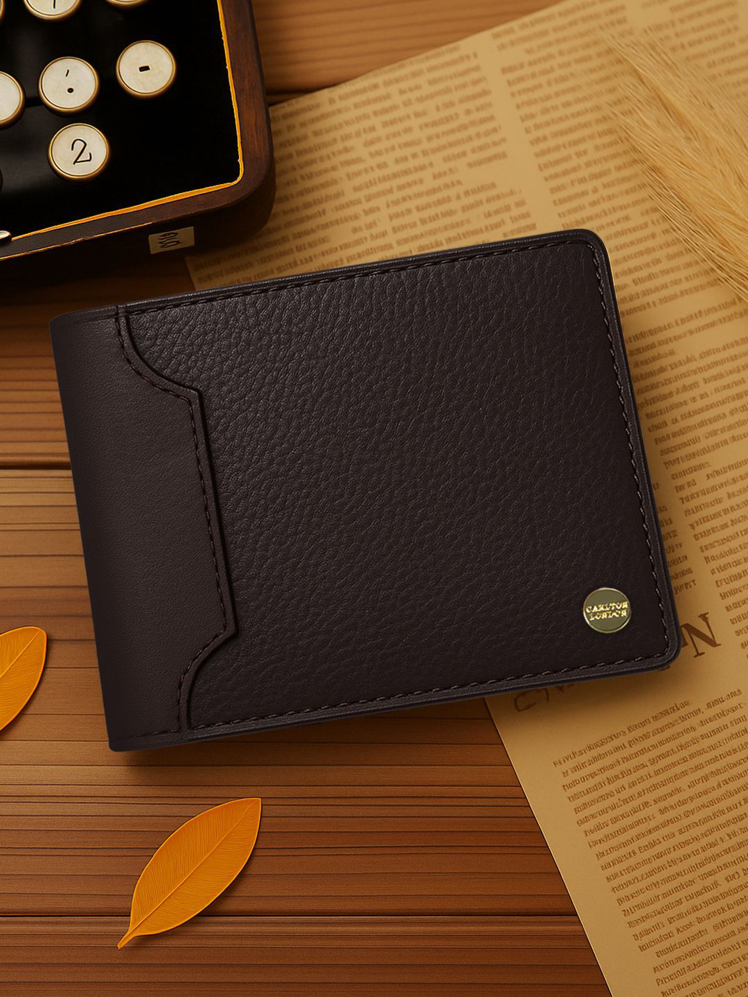 Carlton London Men Textured Leather Two Fold Wallet