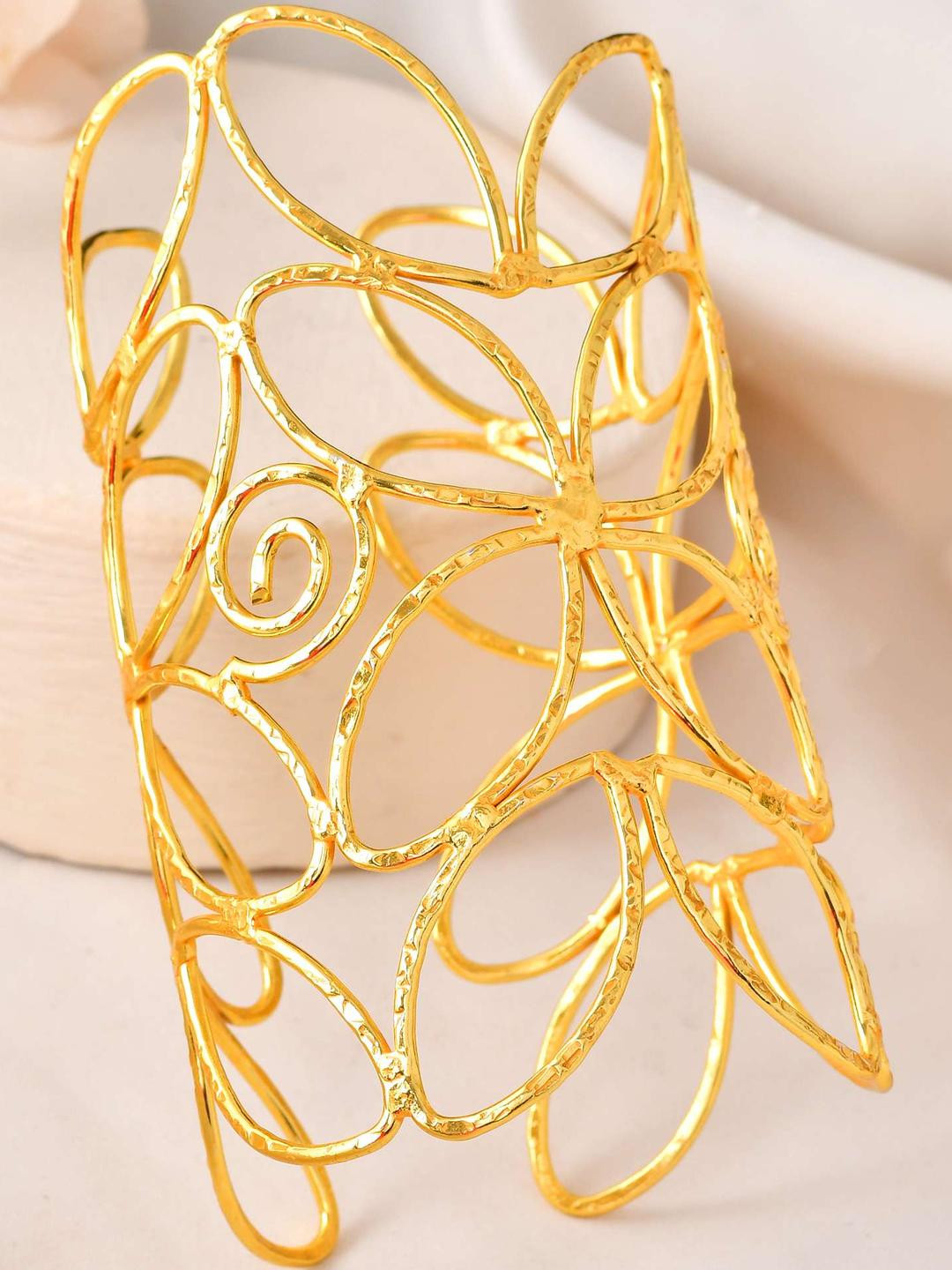DressBerry Women Gold-Plated Cutout Leaf Cuff Bracelet
