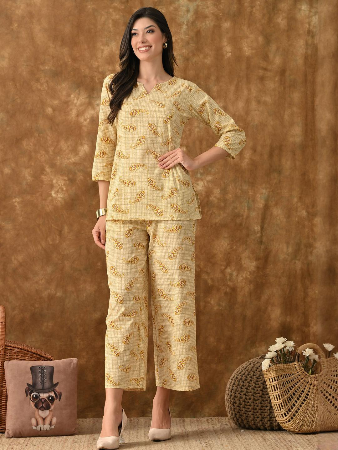 Saanvi Collection Paisley Printed Pure Cotton Night Suit