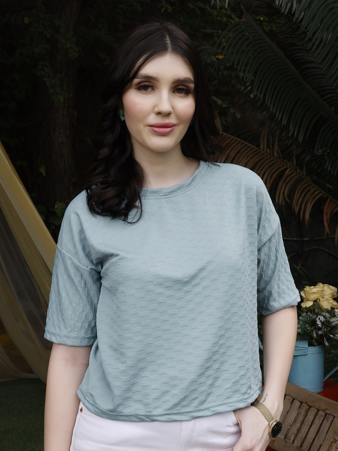RAHI TRENDZ Women Solid Round Neck Regular Top