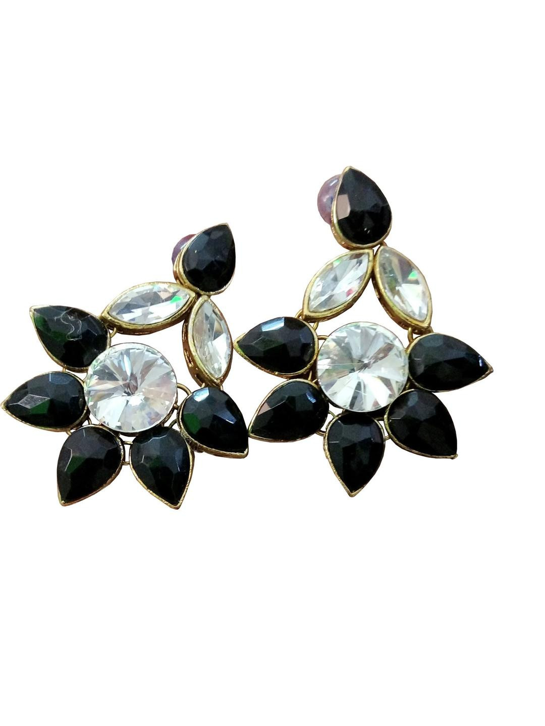 JN HANDICRAFT Women Black Earrings
