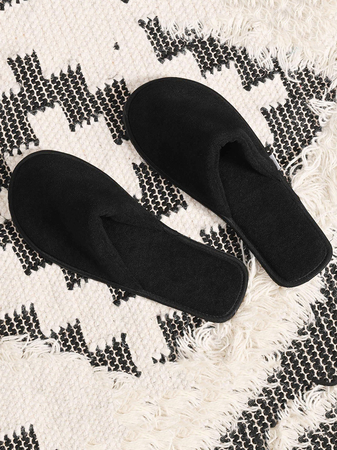 MF Home Footwear Men Solid Fur Room Slippers Flip Flops