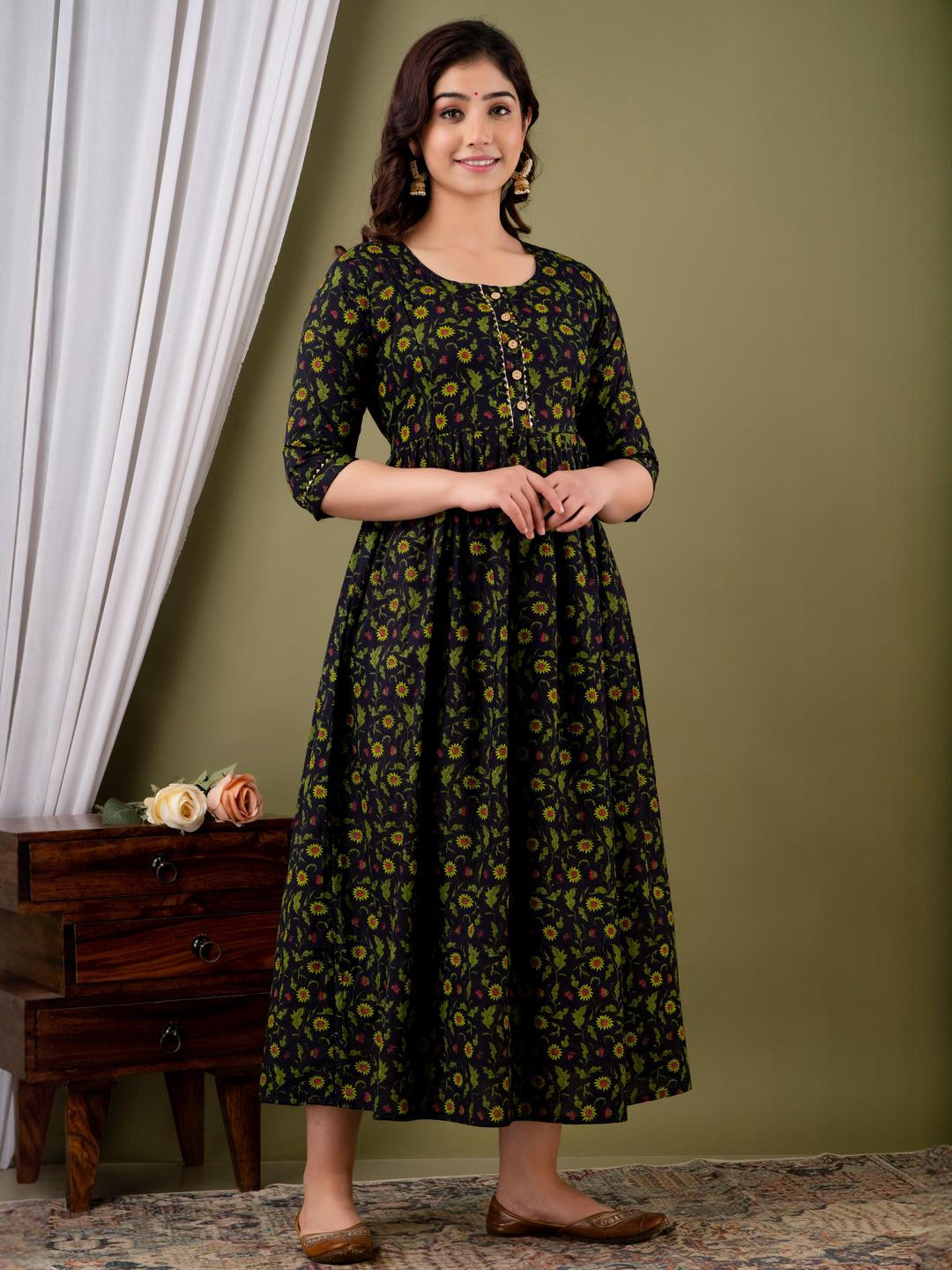 FASHION CLOUD Women Black Kurtis