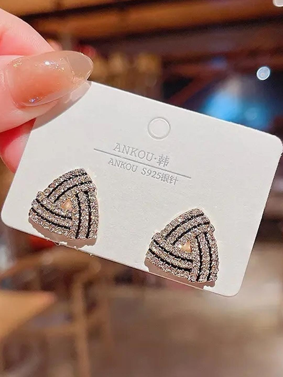 ONUYX Triangular Ear Cuff Earrings