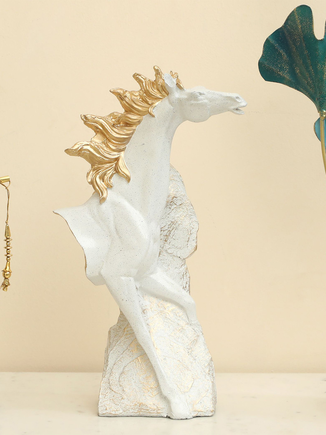 vedas S-Nexo White & Gold-Toned Horse Showpiece