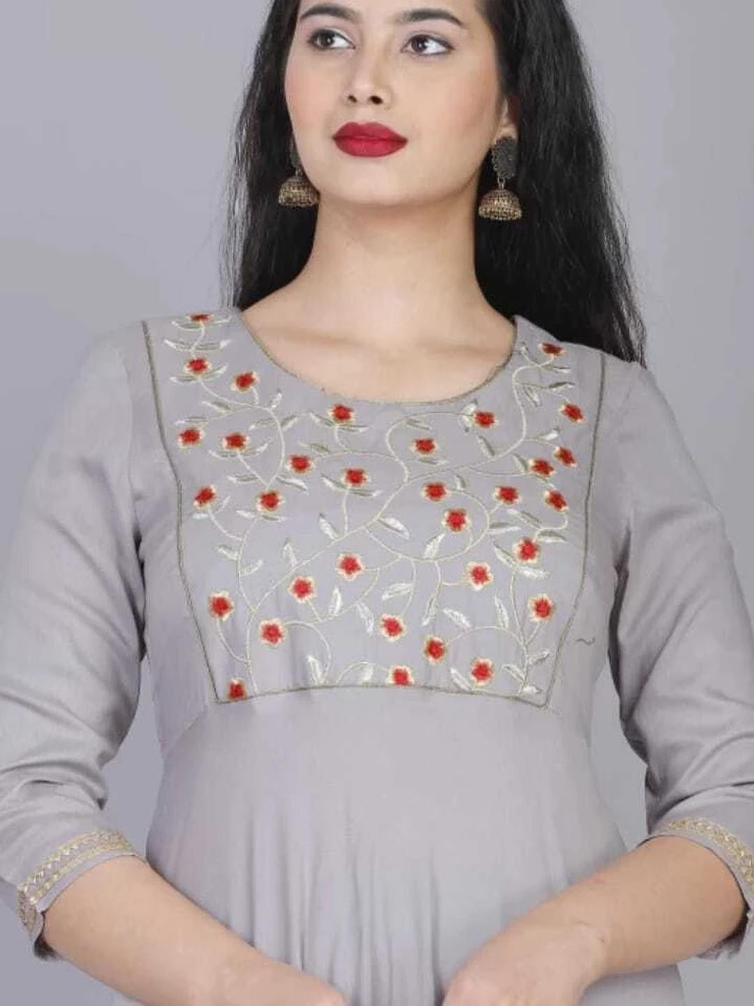 Nikhat Women Viscose Rayon Solid Straight Kurta