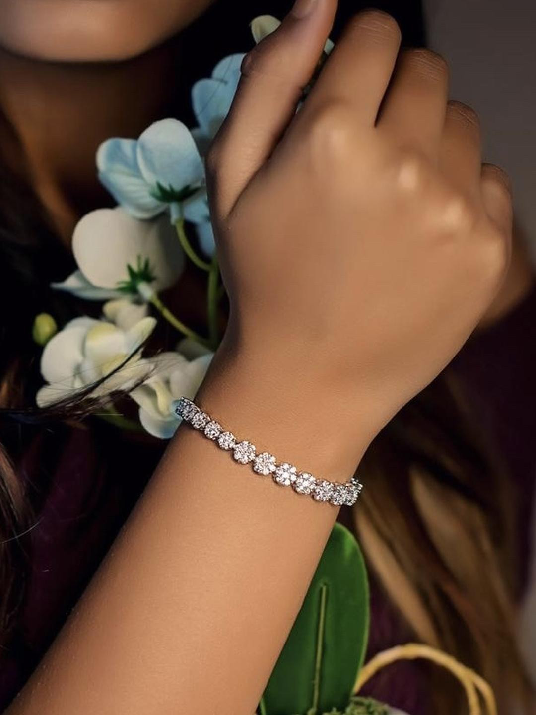 Twenty One Jewels Women Sterling Silver Handcrafted Silver-Plated Link Bracelet