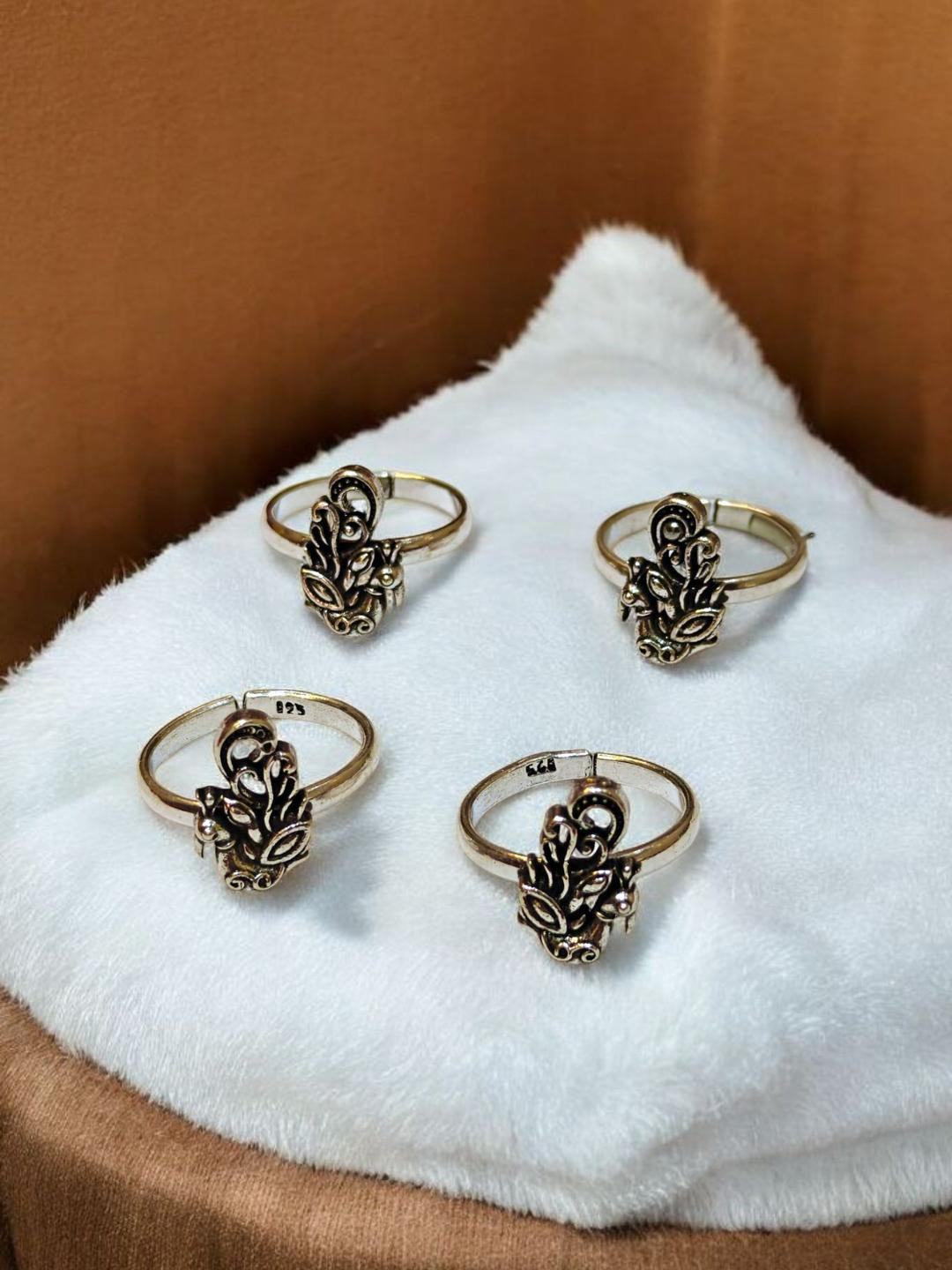 SilverAura 925 Sterling Silver NA Toe Rings