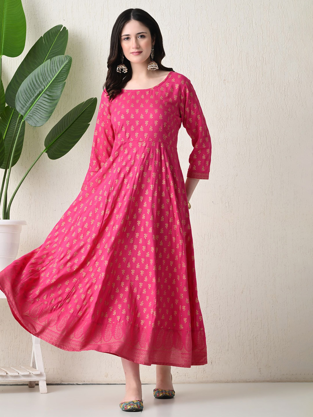 Saanvi Collection Women Floral Printed Round Neck  Fit and Flare Maxi Ethnic Dress