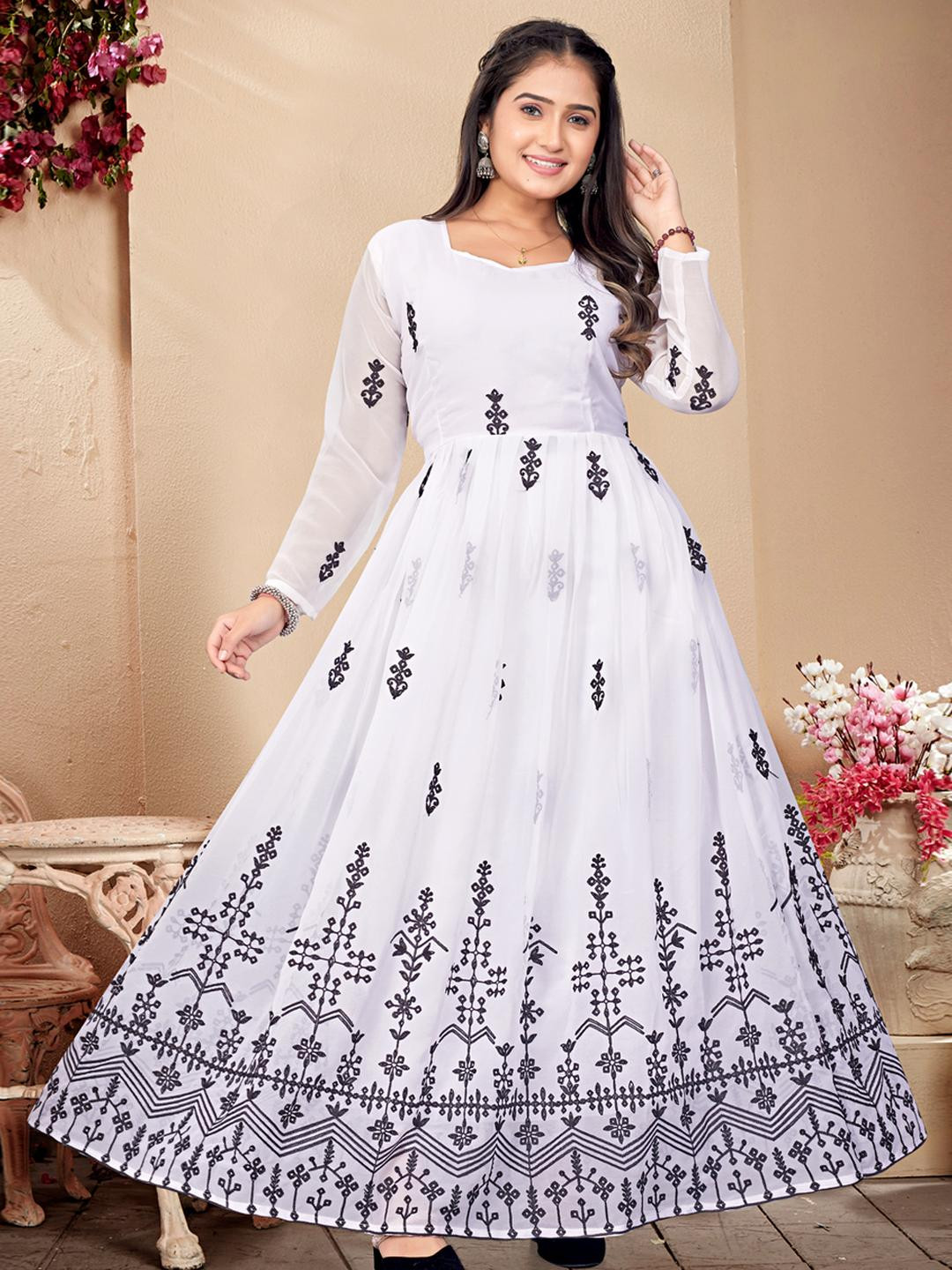 ZAZADIYA ENTERPRISE Women White Kurtis