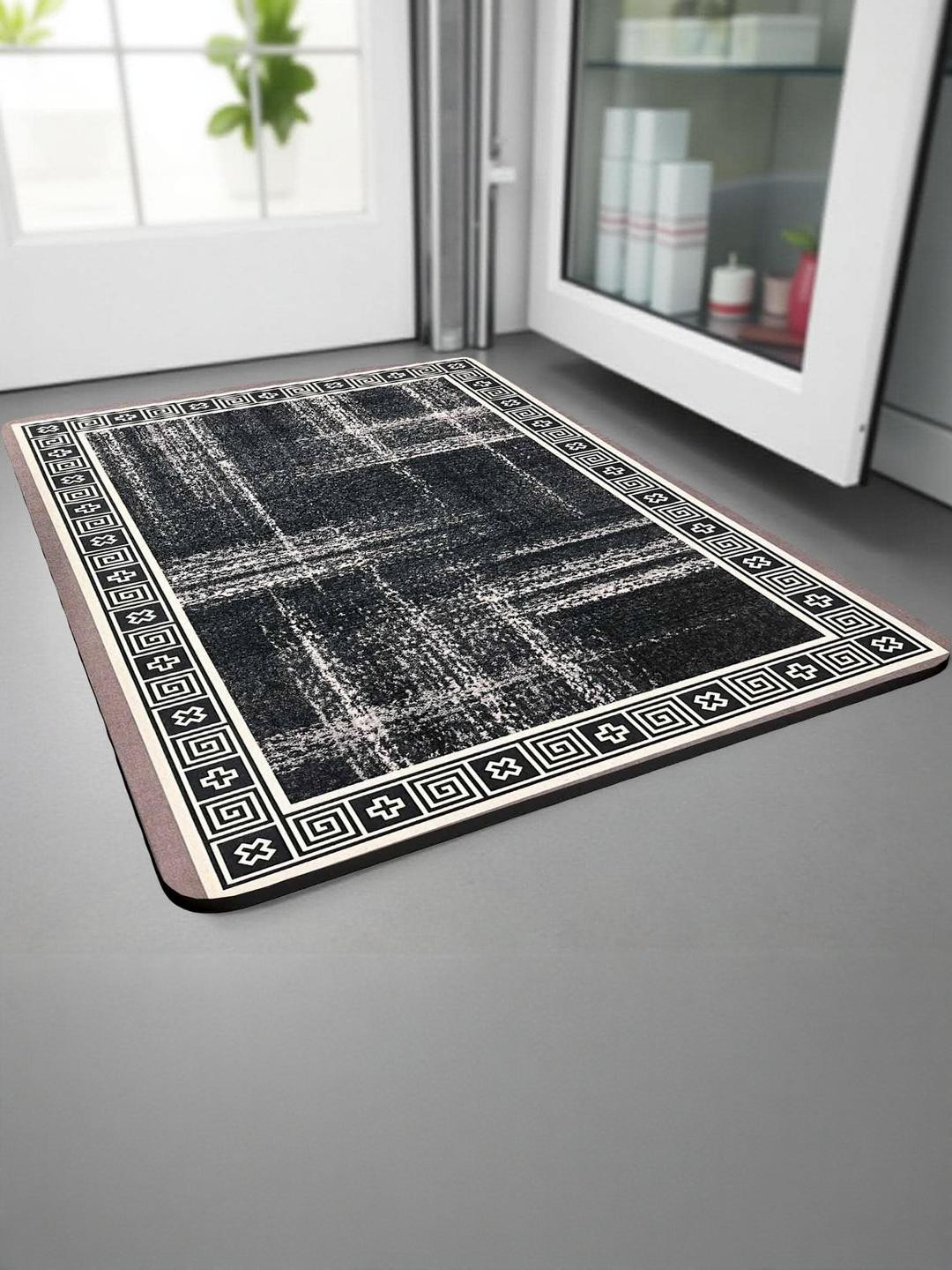 IVAZA Unisex Black Color Anti Slip Silicone Material Bath Mats For Bathroom