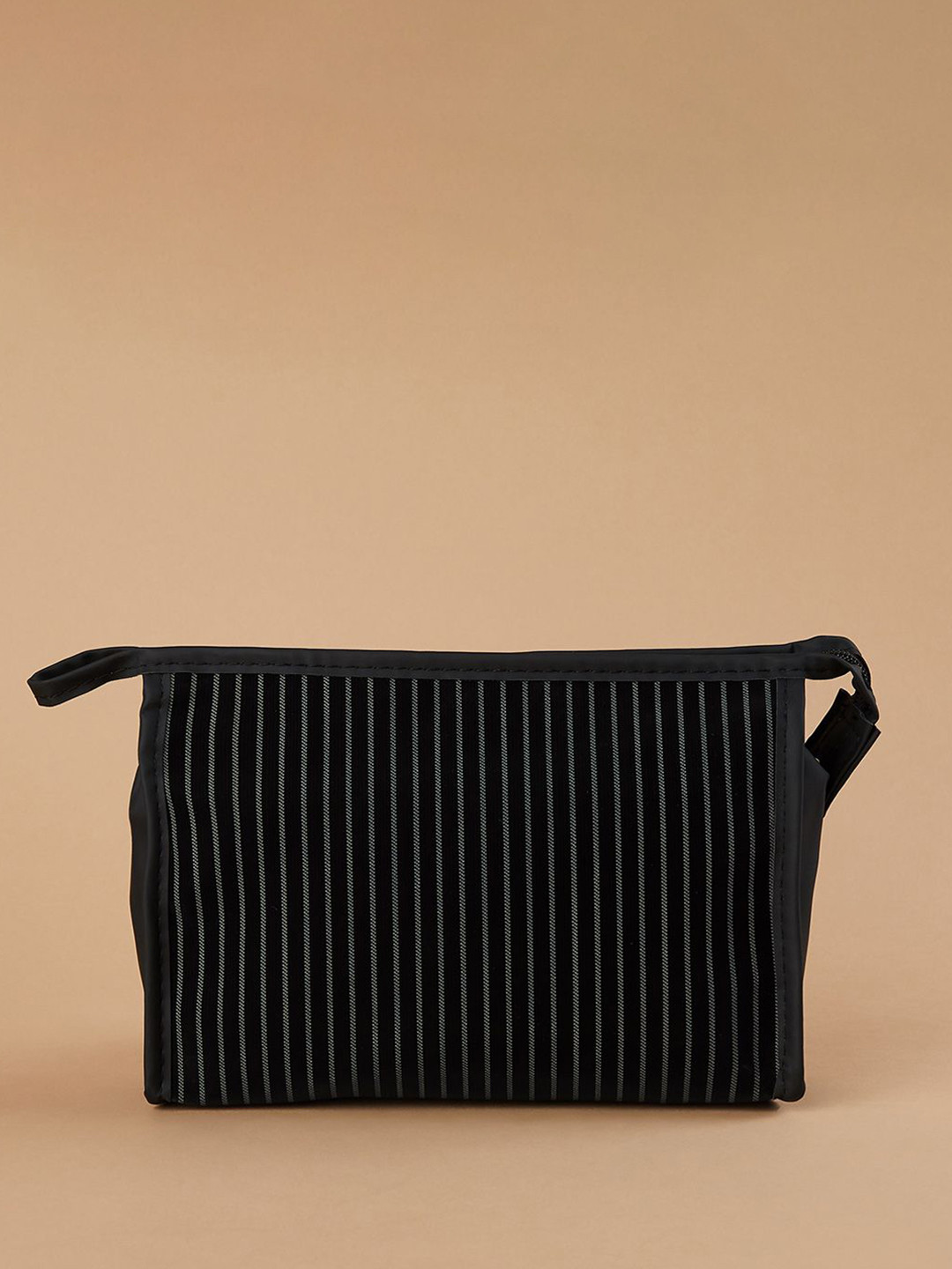 Ginger by Lifestyle Women Solid Makeup Pouch