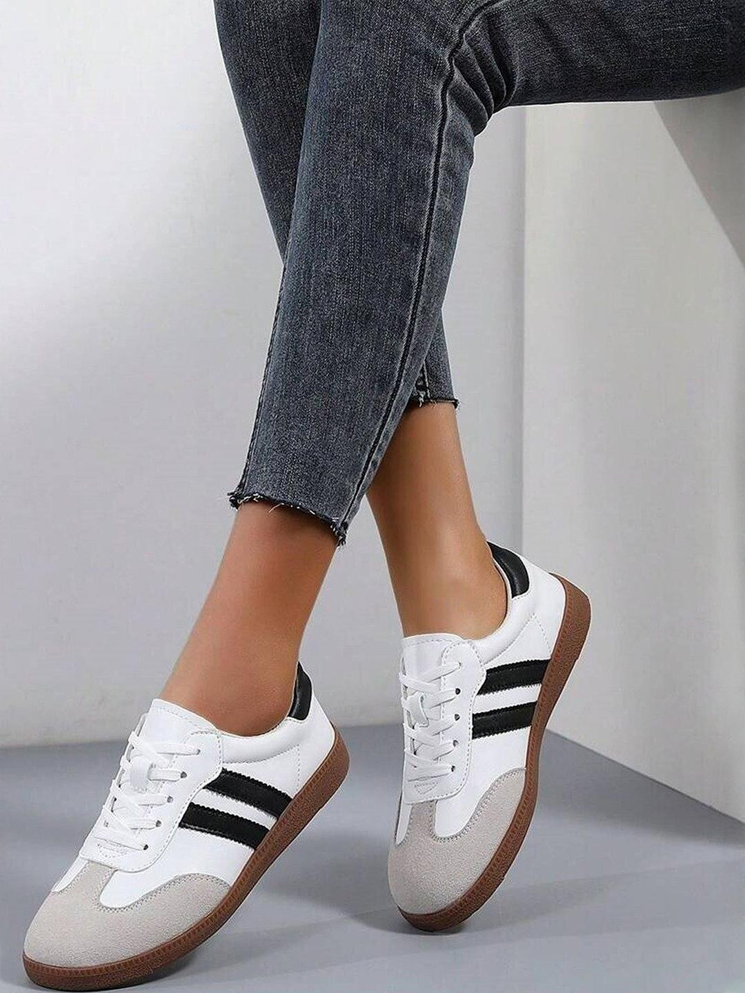 DODA Women White Casual Shoes