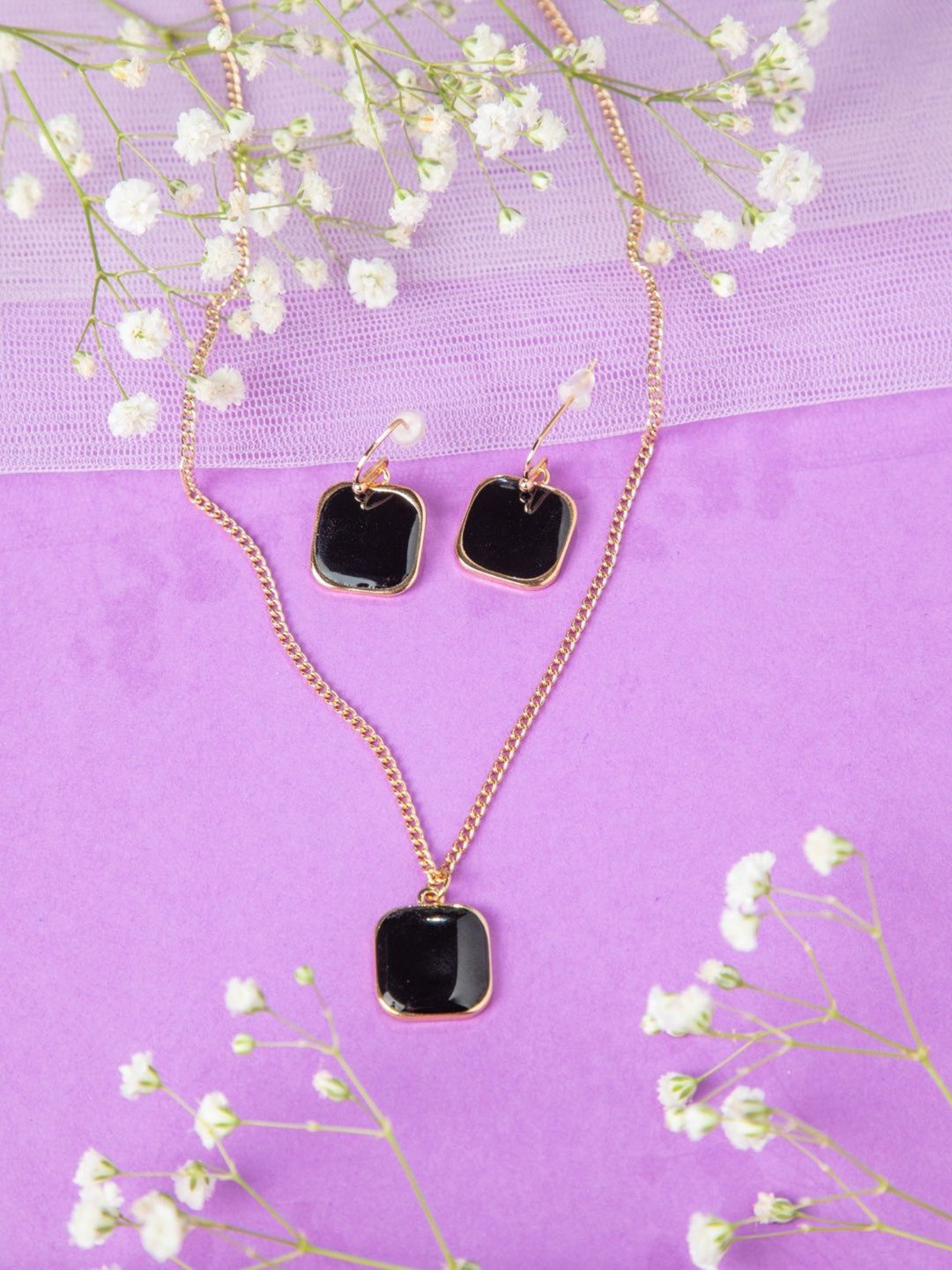 Niscka Gold Plated Square Shape Pendant Set