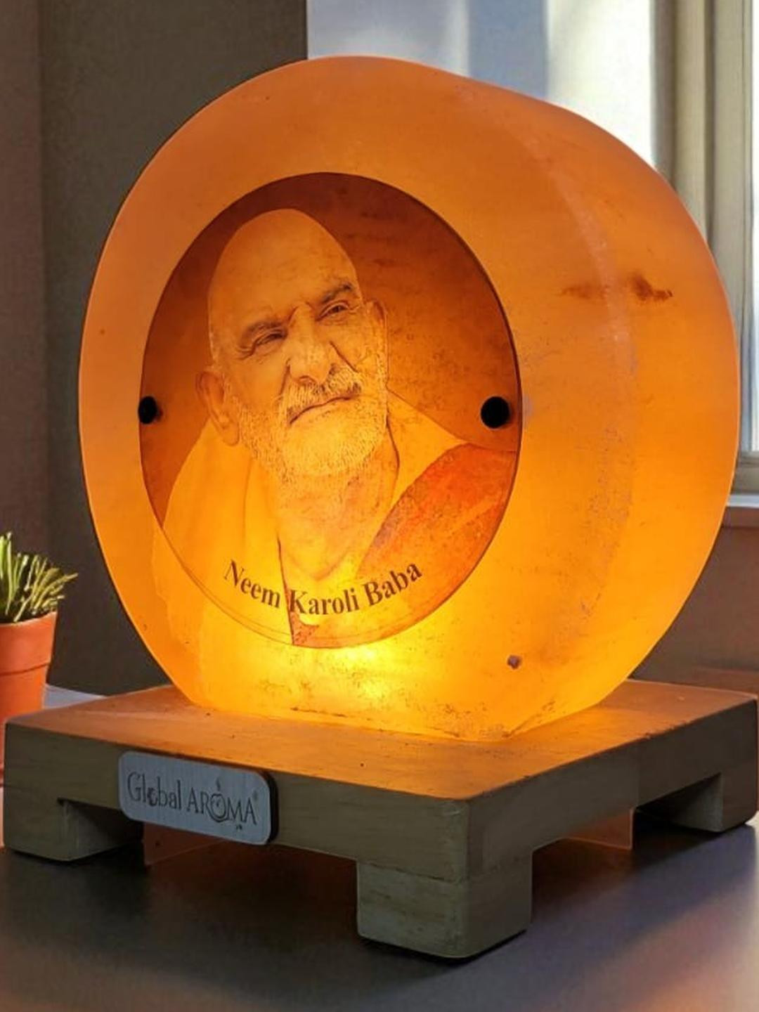 GLOBAL AROMA Orange Printed Spherical Table Lamp