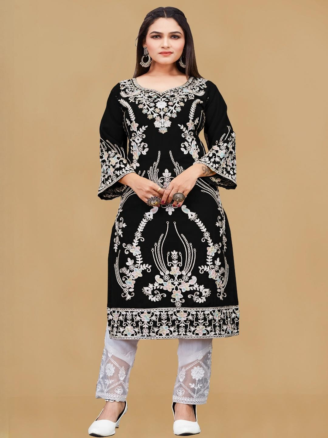 snizvi Women Black Kurta Sets
