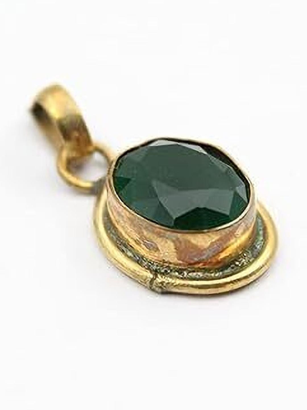 Pure Emerald Locket for Women and Men, Natural Panna Upratna Pendant, Semi-Precious Gemstone, Crystal Healing Stone Ashtdhatu Neck Pendant Astrological Purpose (Without Chain)