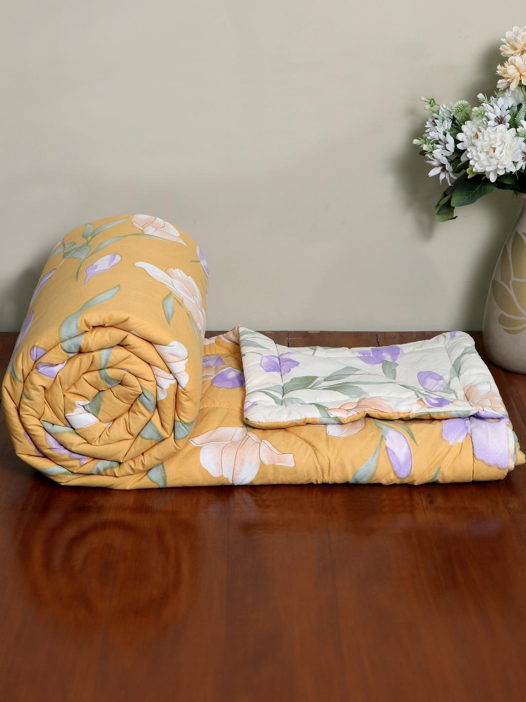 REALDREAM White & Orange Floral AC Room Double Bed Comforter