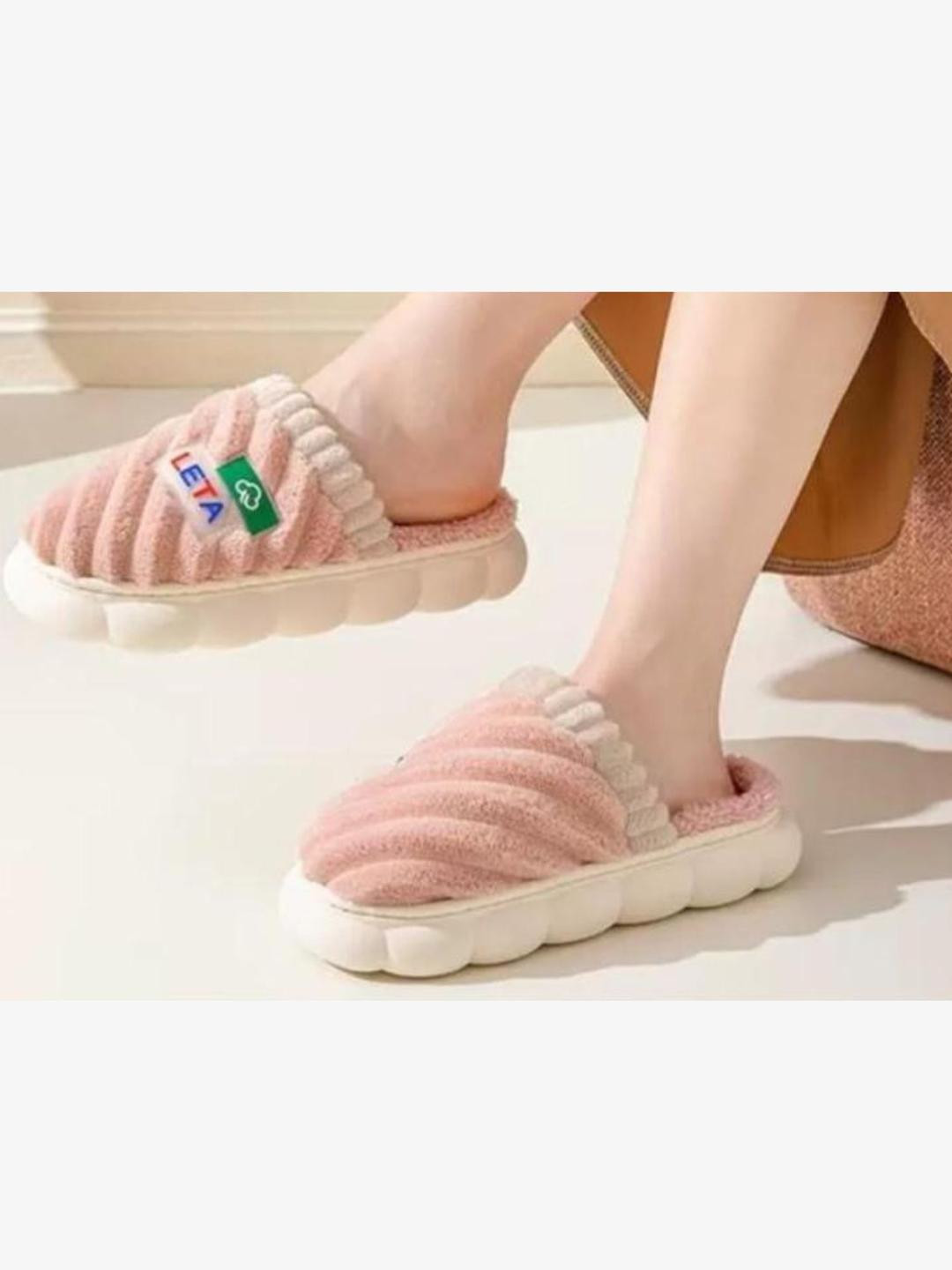 DRUNKEN Women Winter Pink Room Sliders