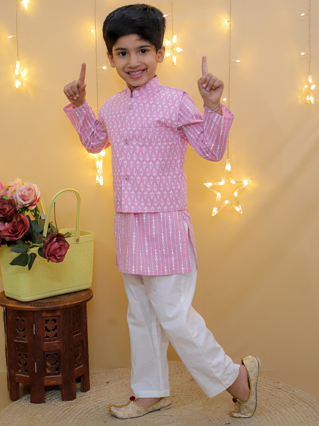 FREE BIRDS Boys Ethnic Motifs Printed Cotton Kurta with Trousers