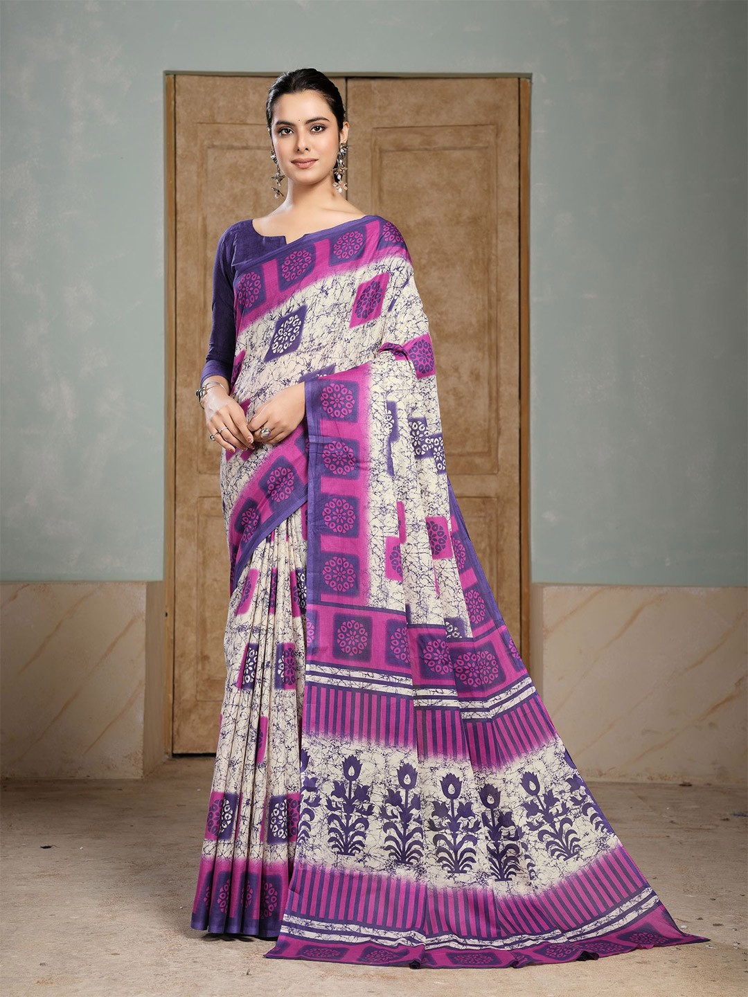 Garden Vareli Ethnic Motifs Print Pure Cotton Saree with Unstitched Blouse Piece