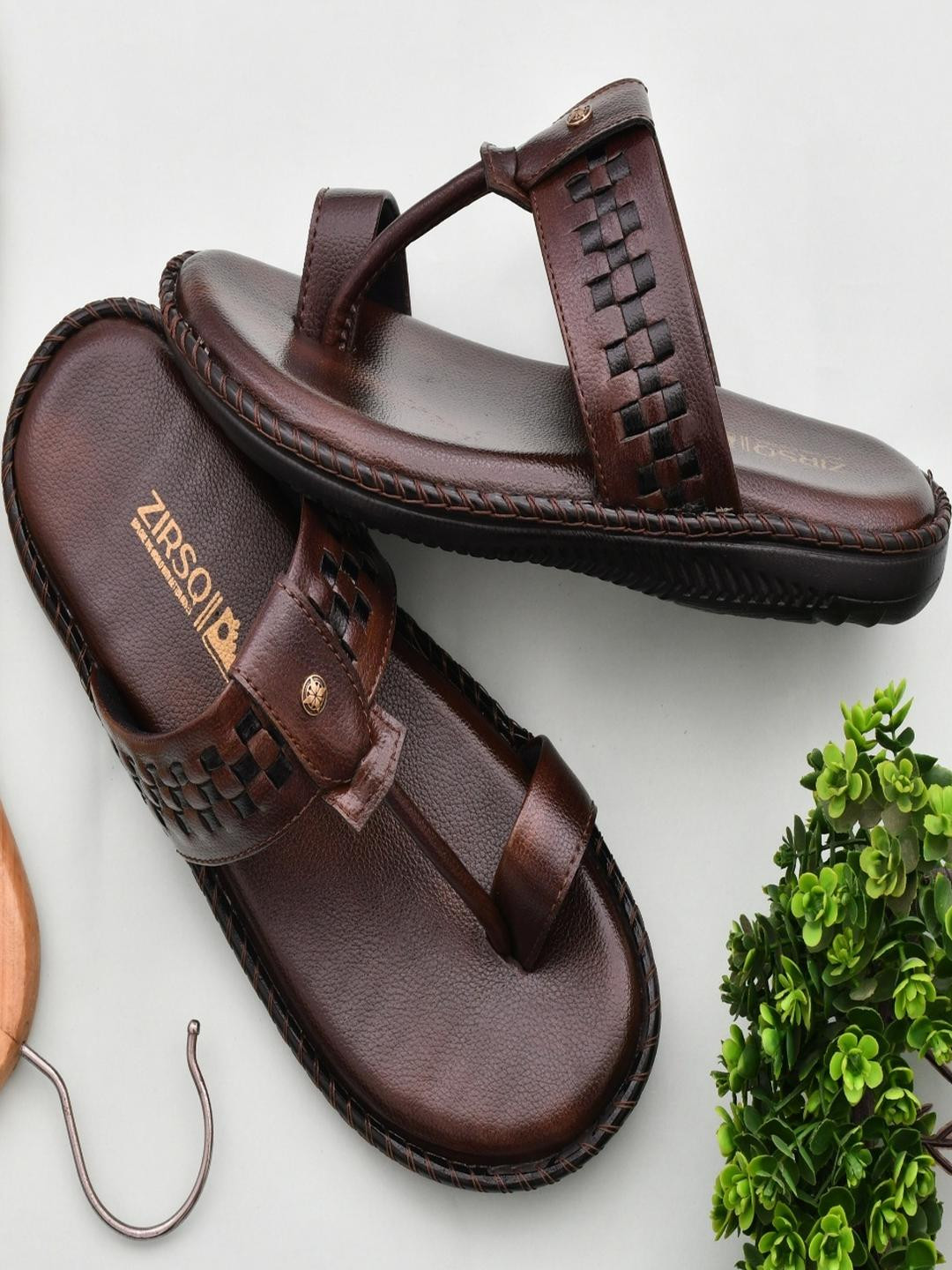 ZIRSQ Men Brown Sandals