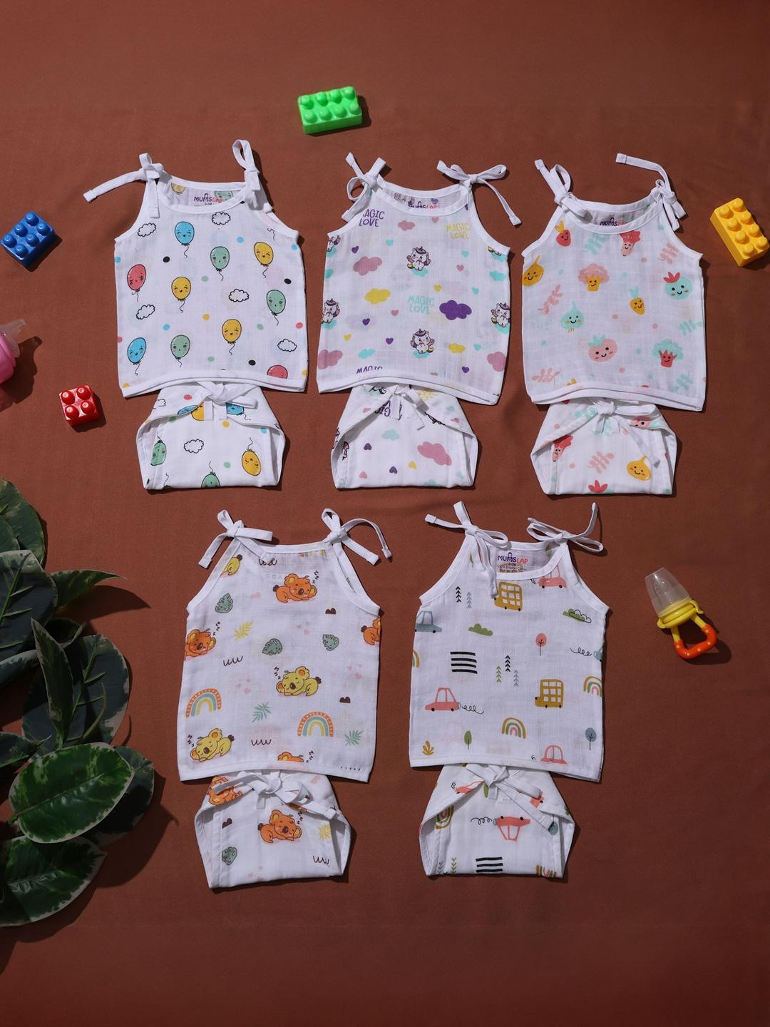 MumsLap Kids White Pack of 5 Cotton Jhabla Knot & Nappies Set