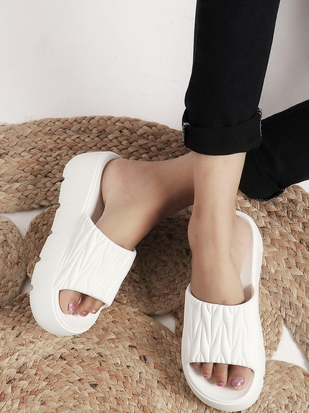 TOMSY CHOICE Adults-Women White Sliders Flip Flops