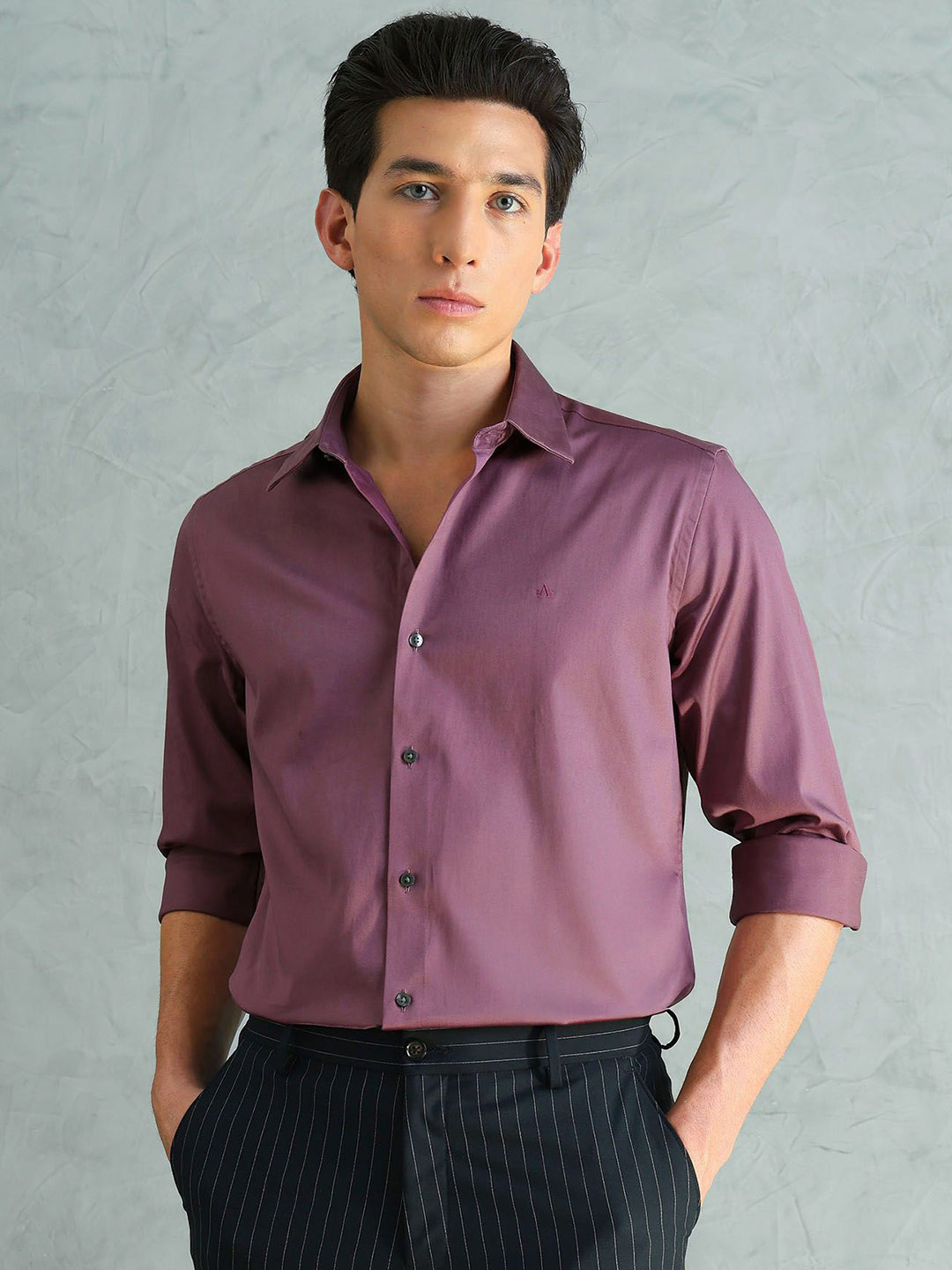 Arrow Newyork Men Slim Fit Smart Satin Shirt