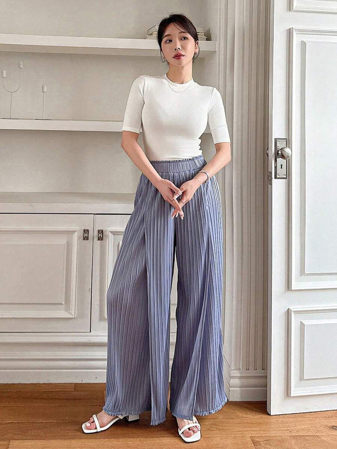 Istyle Can Women Crew Neck Stretchable Fitted Top