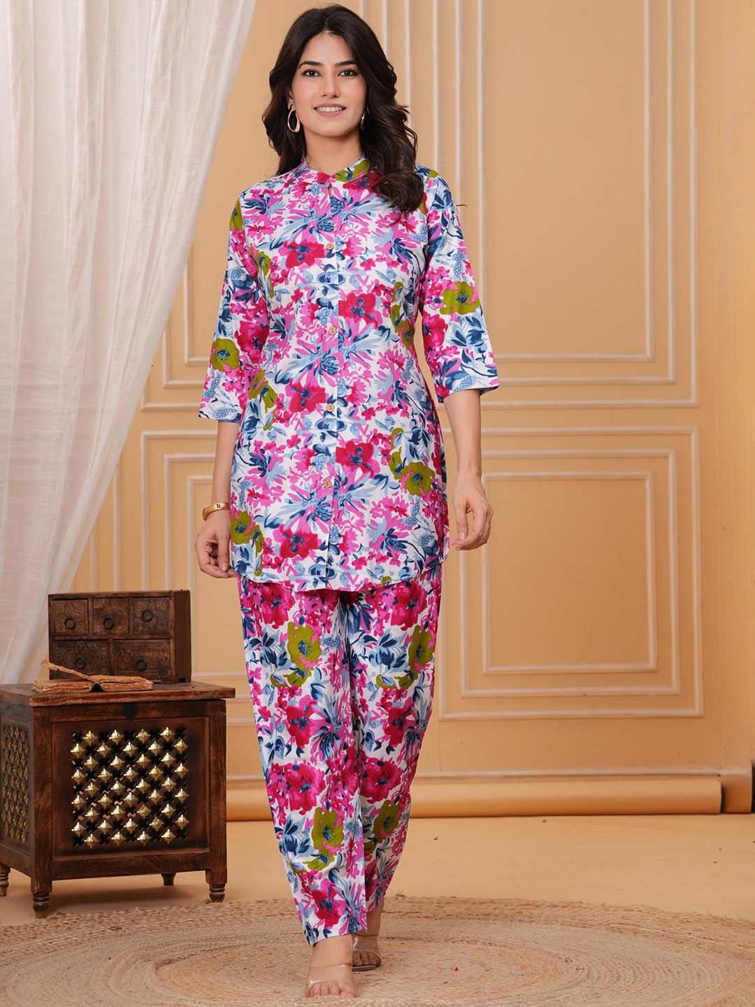 The loom craft Geometric Print Collared Neck Three Fourth Sleeve Tunic With Palazzo Co-Ord