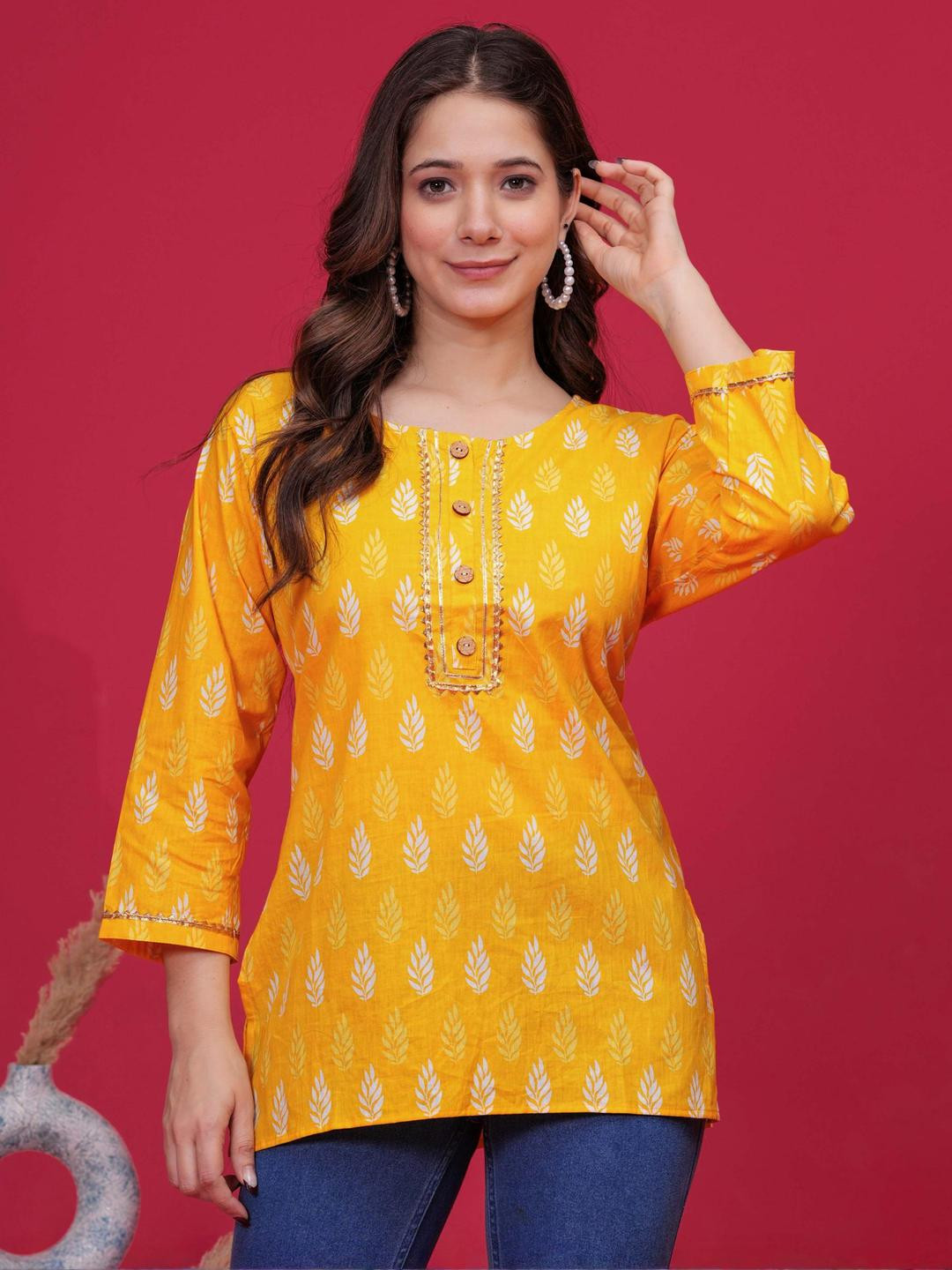 MAAJISA Women Yellow Kurtis