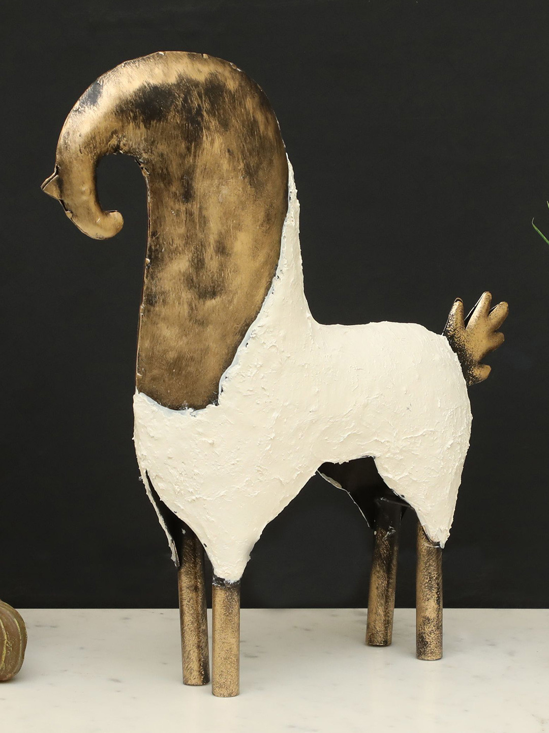 vedas F-Gelina Black & Gold-Toned Horse Showpiece